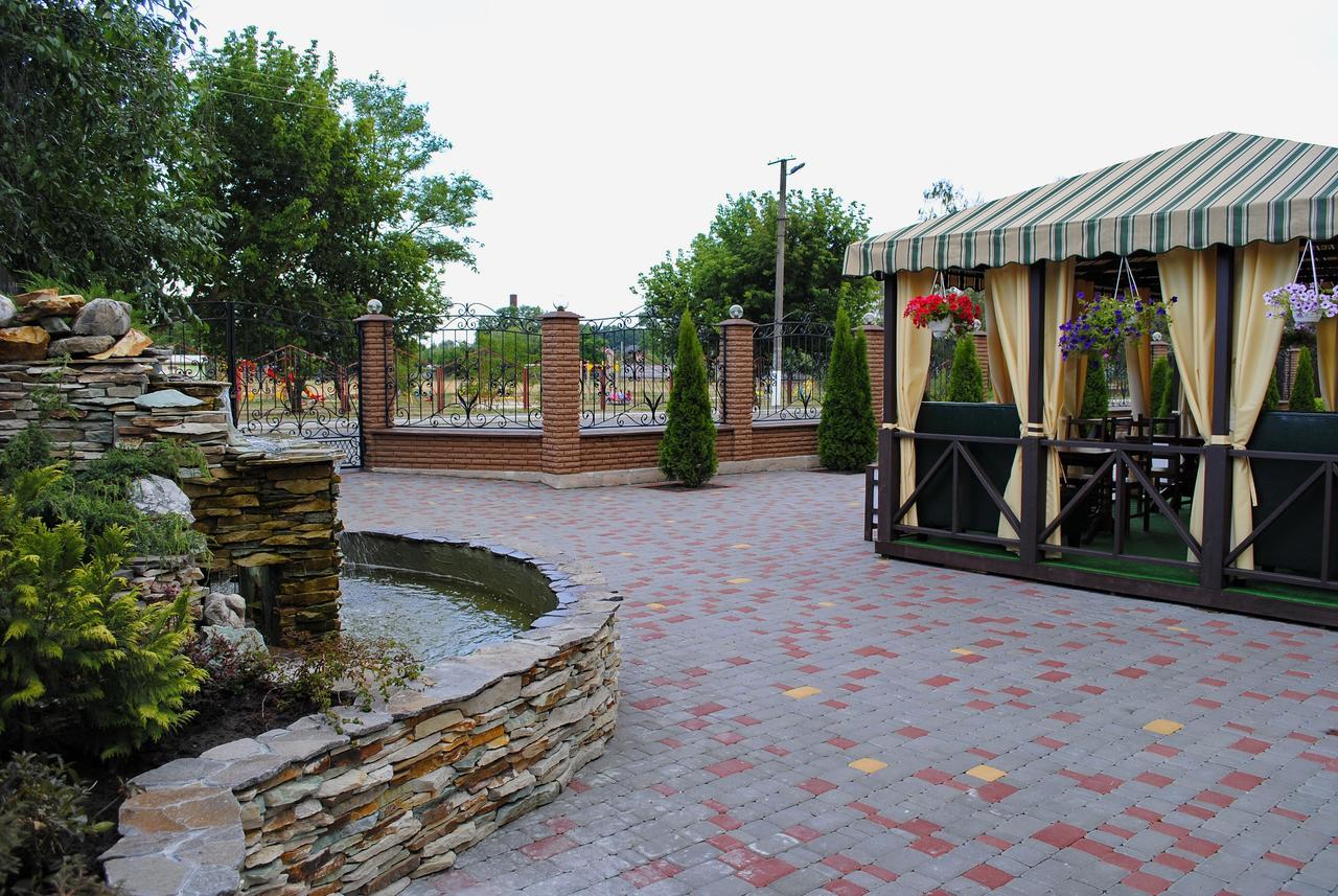Hotel Restaurant Complex Roman'S Vishenki  Exterior foto